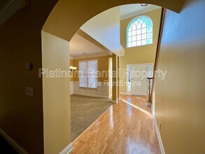 1460 White Flowers Ln in Lawrenceville, GA - Building Photo - Building Photo