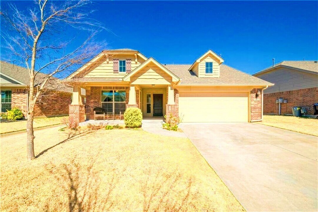 13313 SW 3rd St in Yukon, OK - Building Photo