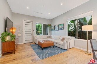 3812 Griffith View Dr in Los Angeles, CA - Building Photo - Building Photo
