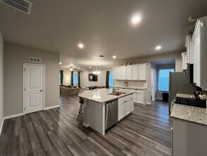 7721 Iron Man Dr in Corpus Christi, TX - Building Photo - Building Photo