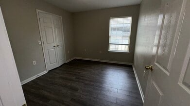 7929 Hull Ave in Dallas, TX - Building Photo - Building Photo