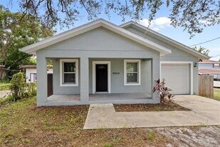 8808 N Brooks St in Tampa, FL - Building Photo