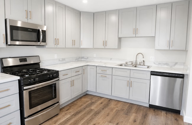 property at 11441 Oxnard St