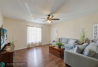 2181 NE 67th St in Fort Lauderdale, FL - Building Photo - Building Photo