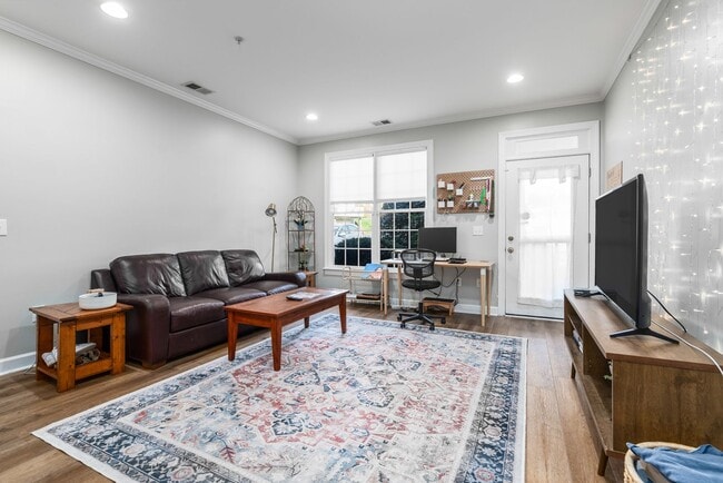 524 Aberdeen Dr in Chapel Hill, NC - Building Photo - Building Photo