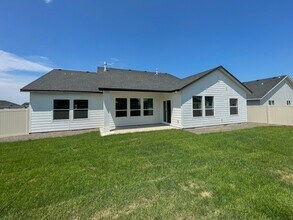 12633 Dovekie St in Nampa, ID - Building Photo - Building Photo