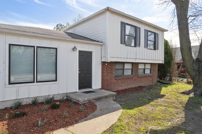 2129 S 103rd E Ave in Tulsa, OK - Building Photo - Building Photo