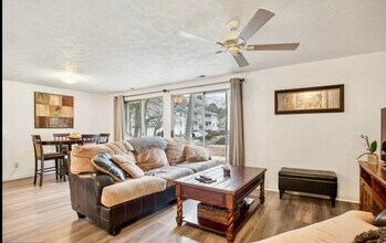 76 Sweetfern Ct in Evesham, NJ - Building Photo - Building Photo