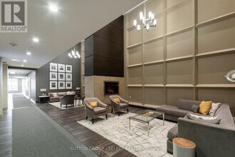 330-330 Ridout St S in London, ON - Building Photo - Building Photo