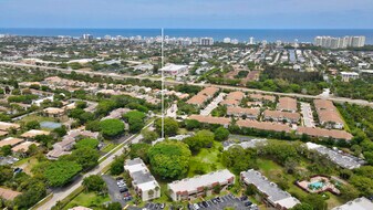110 NW 70th St in Boca Raton, FL - Building Photo