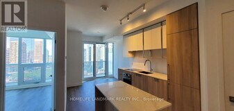 15 Holmes Ave in Toronto, ON - Building Photo