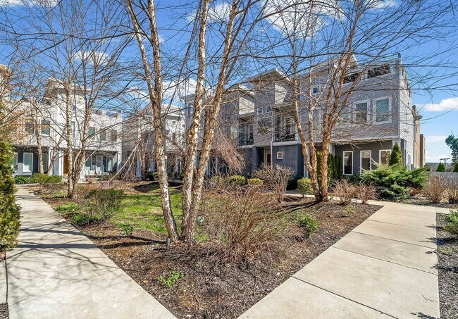 1240 2nd Ave S in Nashville, TN - Building Photo - Building Photo