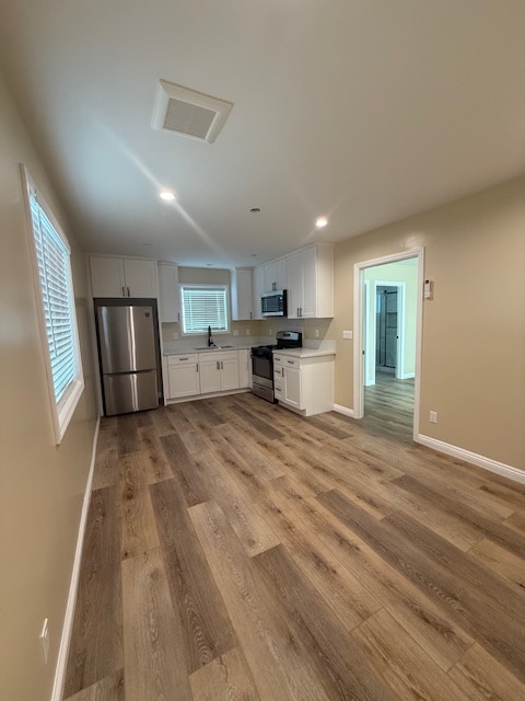 10107 Laurel Canyon Blvd, Unit 10107 in Los Angeles, CA - Building Photo - Building Photo