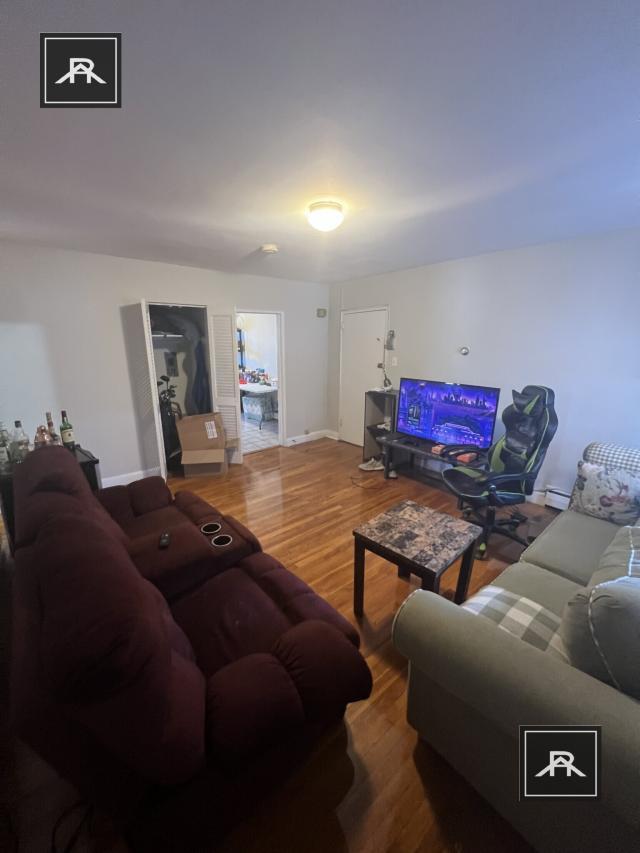 65 Chiswick Rd in Brighton, MA - Building Photo - Building Photo