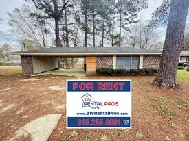 208 Neal St in Ruston, LA - Building Photo