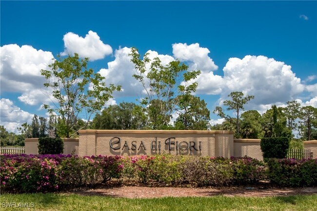 1051 Winding Pines Circle in Cape Coral, FL - Building Photo - Building Photo