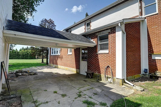 9556 Kenrick Rd in Centerville, OH - Foto de edificio - Building Photo