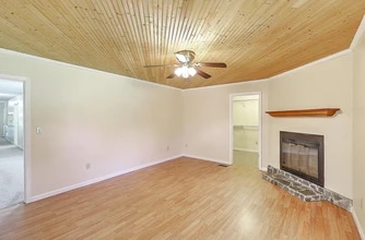 106 Mayrant St in Summerville, SC - Building Photo - Building Photo