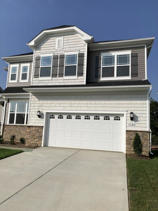 property at 5202 Newport Cir