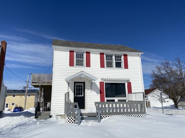 property at 210 Bayview Crt