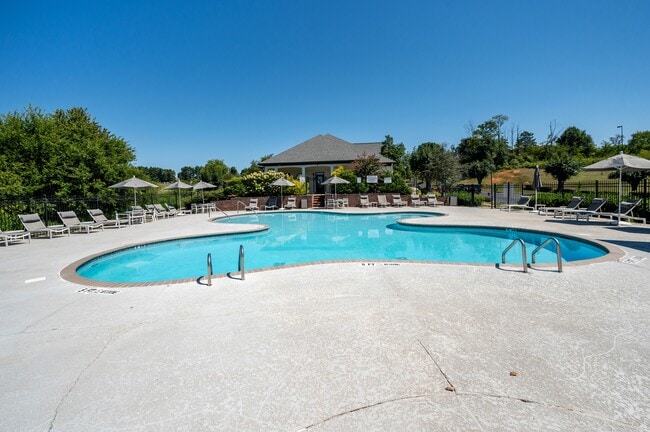 Smoky Crossing Apartment Homes