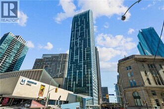 8 The Esplanade in Toronto, ON - Building Photo - Building Photo