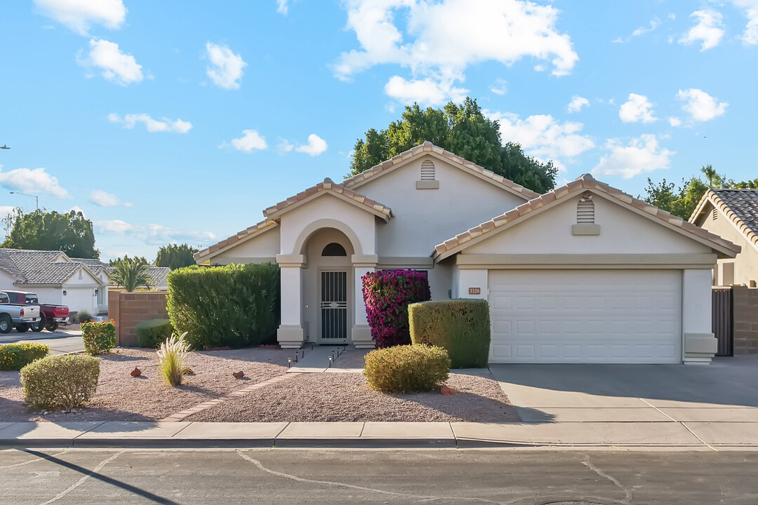 3326 N Reynolds in Mesa, AZ - Building Photo