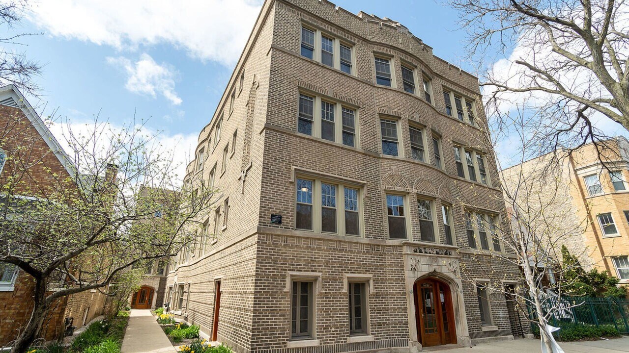 6638 N Glenwood Ave in Chicago, IL - Building Photo
