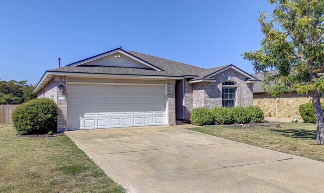 1111 Whitley Dr in Leander, TX - Building Photo - Building Photo