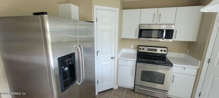 2017 Millington Ln in Jacksonville, FL - Building Photo - Building Photo
