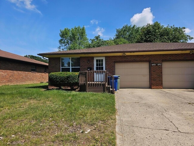 1950 Hampstead Dr in Columbus, OH - Building Photo - Building Photo
