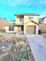 221 Fireball Dr in Clovis, NM - Building Photo