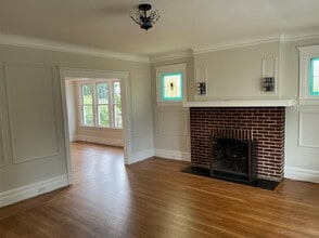 36 Grand Avenue Blvd in Eastchester, NY - Building Photo - Building Photo