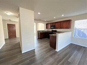 10500 Turning Leaf Trail in Fort Worth, TX - Building Photo - Building Photo