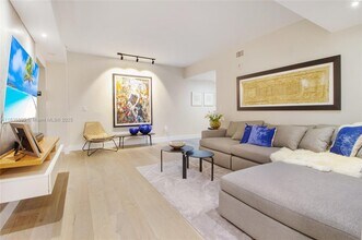 1010 Brickell Ave, Unit 3105 in Miami, FL - Building Photo - Building Photo