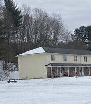 52 Carol Ave in Killingly, CT - Building Photo