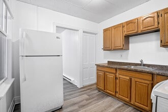 919 Mifflin St, Unit Apt.1 in Lebanon, PA - Building Photo - Building Photo