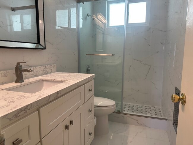 8539 Saturn St in Los Angeles, CA - Building Photo - Building Photo