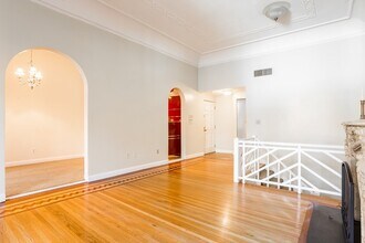 327 Commonwealth Ave in Boston, MA - Building Photo - Building Photo