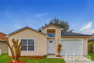 1532 Irishwood Ct in Middleburg, FL - Building Photo