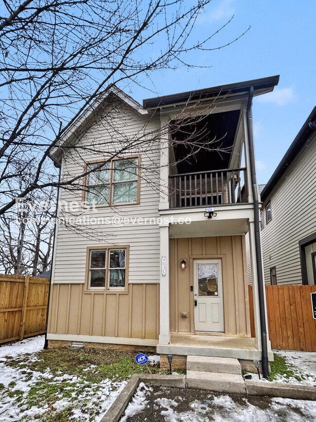 property at 902 Cheatham Pl