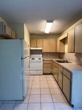 1201 W Carmen Ave in Edinburg, TX - Building Photo - Building Photo