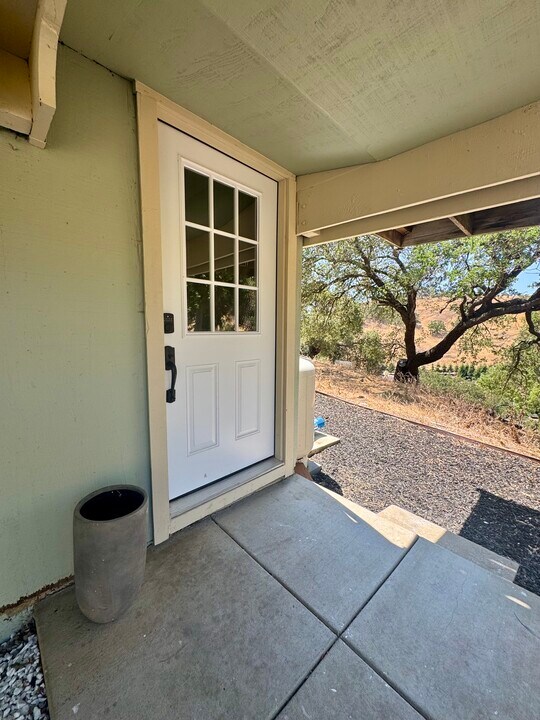22700 McKean Rd, Unit A in San Jose, CA - Foto de edificio