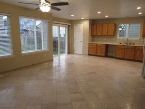 1174 Sunbird Ave in Brighton, CO - Building Photo - Building Photo