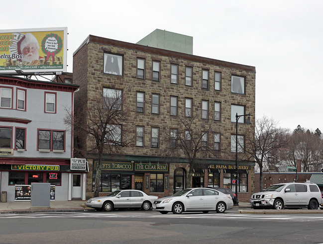 1006-1010 Bennington St in East Boston, MA - Building Photo - Building Photo