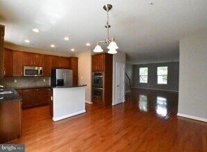 11675 Leesborough Cir in Silver Spring, MD - Building Photo - Building Photo
