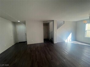 5531 Doubleday St in Las Vegas, NV - Building Photo - Building Photo
