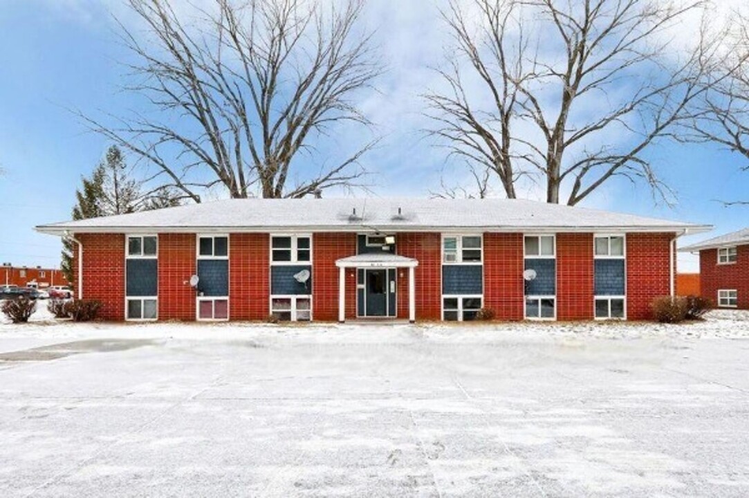 Grand heights Apartments in Des Moines, IA - Building Photo