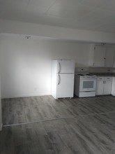 860 N Grant Ave-Unit -6 in Pocatello, ID - Foto de edificio - Building Photo