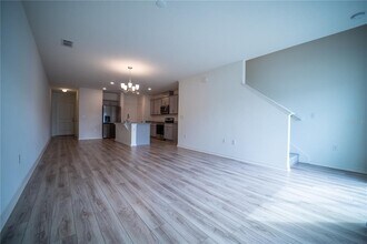 1352 Mirabella Cir in Davenport, FL - Building Photo - Building Photo